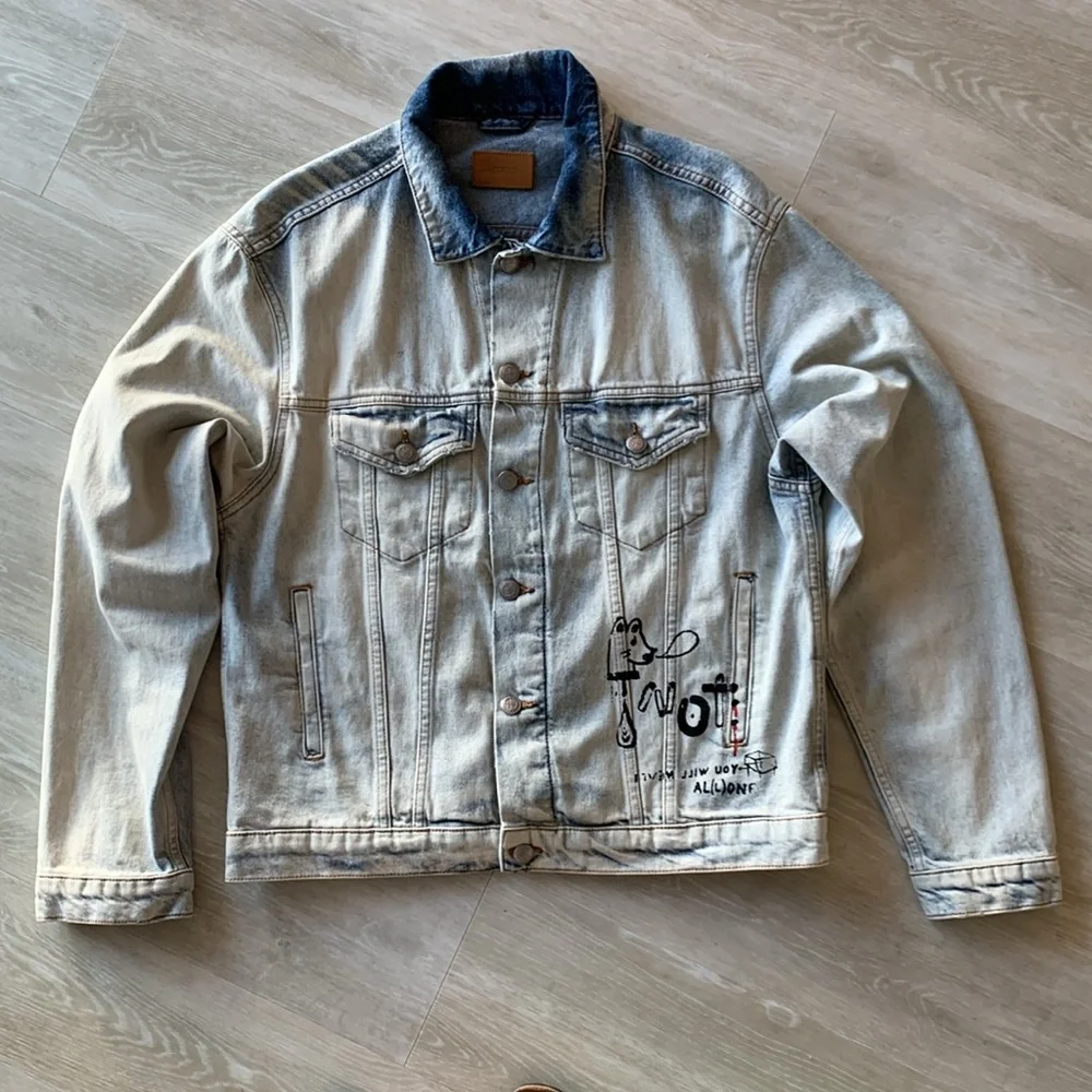 ⚫️ ZARA PREMIUM DENIM GRAFFITI JACKET​ - Picture 2 of 9
